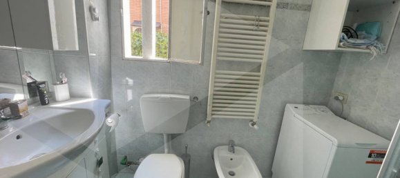 4 rooms Apartment in Bologna, Italy No. 27636 14