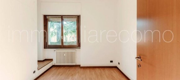 5 rooms Office in Como, Italy No. 323273 10