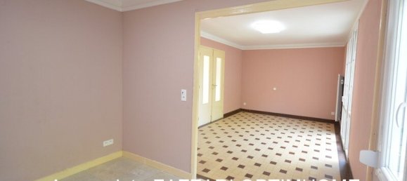 5 chambres Maison de ville à Nepvant, France No. 66938 24