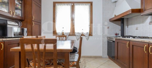 3 bedrooms Villa in Pordenone, Italy No. 56529 18