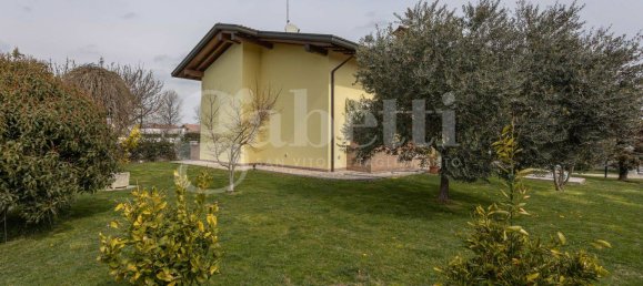 3 bedrooms Villa in Pordenone, Italy No. 56529 43
