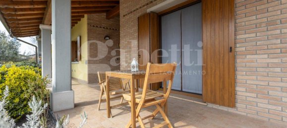 3 bedrooms Villa in Pordenone, Italy No. 56529 5