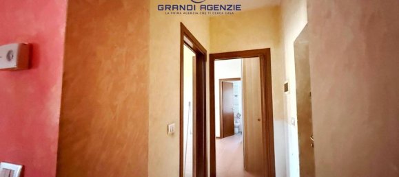 2 rooms Apartment in Parma, Italy No. 33474 12