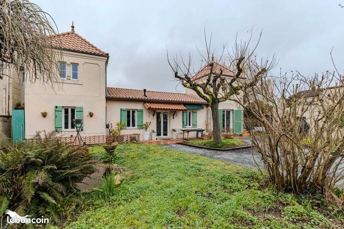 4 غرف نوم منزل في Libourne, France رقم 282166