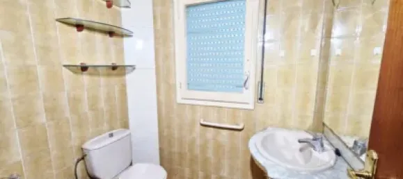 Apartamento de 3 dormitorios en Portbou, Spain No. 165786 10