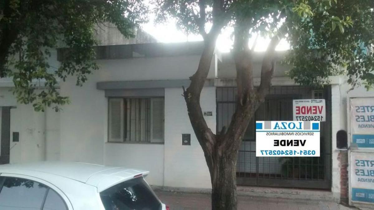 2 bedrooms House in Cordoba, Argentina No. 2343