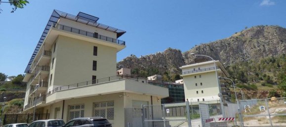 Gewerbliche Immobilie in Palermo, Italy 1300m², Nr. 52181 2