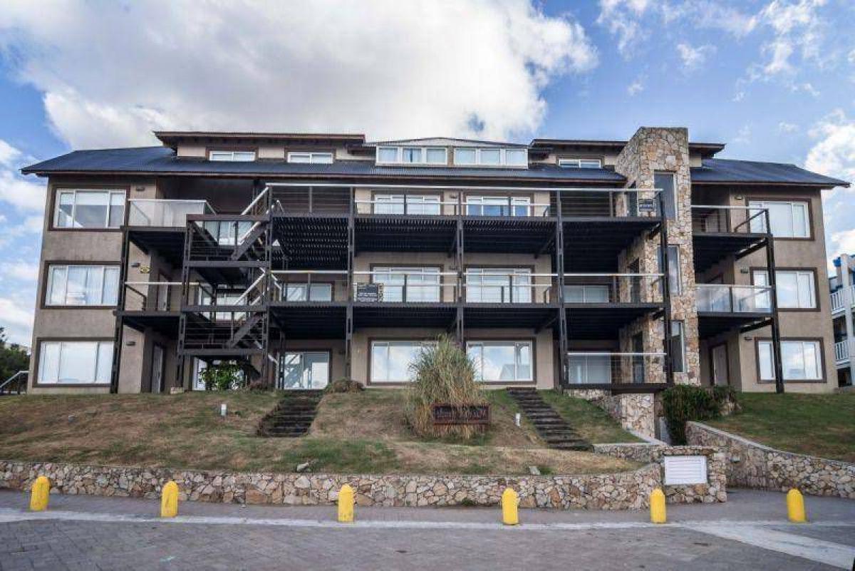 Apartamento de 2 dormitorios en Mar del Plata, Argentina No. 98049