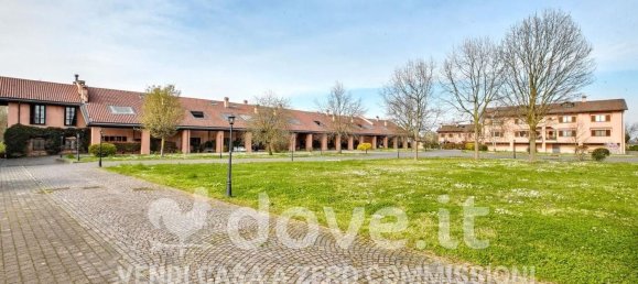 4-salle Maison à Basiglio, Italy No. 10886 45