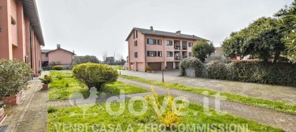 4-salle Maison à Basiglio, Italy No. 10886 42