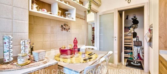 4-salle Maison à Basiglio, Italy No. 10886 9