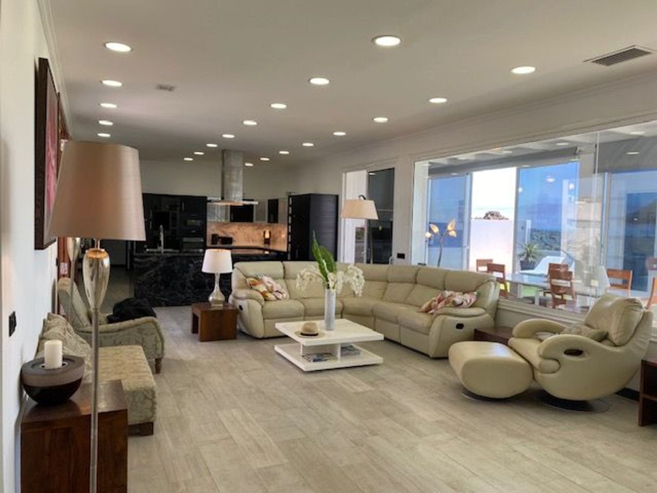 4 bedrooms Villa in Teguise, Spain No. 196496