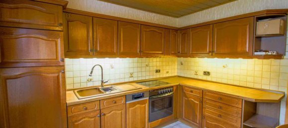 Дом с 6 комнатами в Рейн-Эрфт, Германия № 211615 6