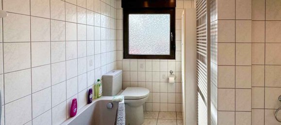 Дом с 6 комнатами в Рейн-Эрфт, Германия № 211615 3