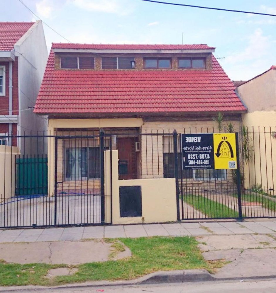 3 bedrooms House in San Isidro, Argentina No. 17803