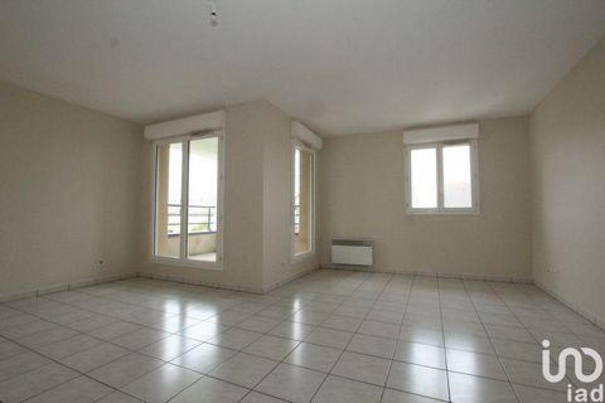 2 bedrooms Condo in Amilly, France No. 3324