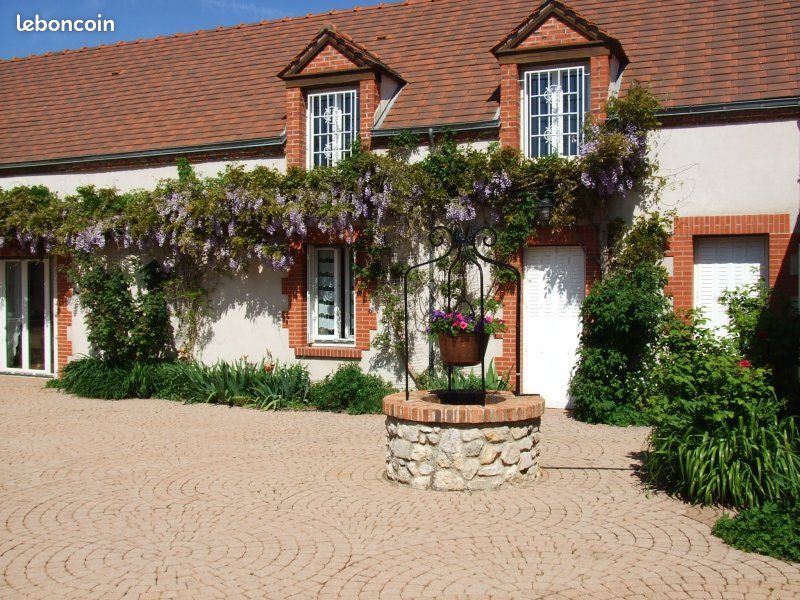 Casa de 3 dormitorios en Saint-Benoit-sur-Loire, France No. 323135