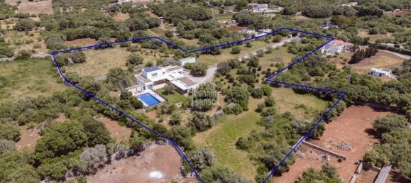 6 bedrooms Villa in Sant Lluis, Spain No. 2087 5