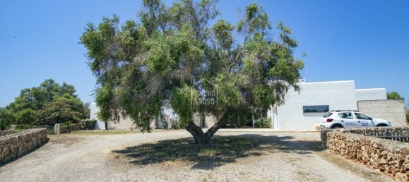 6 bedrooms Villa in Sant Lluis, Spain No. 2087 10