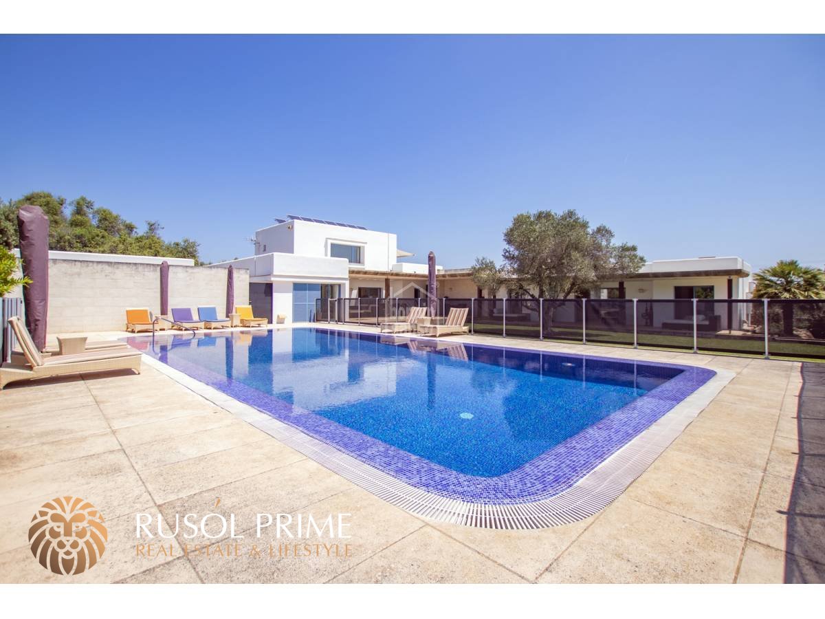 6 bedrooms Villa in Sant Lluis, Spain No. 2087