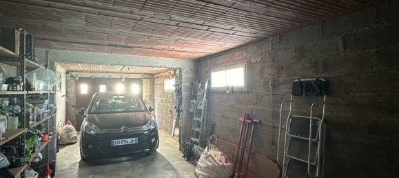 4 bedrooms House in Montgivray, France No. 94509 12