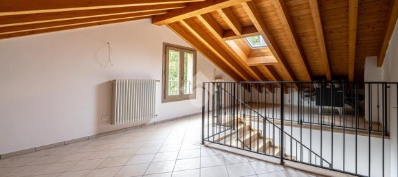 3 bedrooms House in Carpi, Italy No. 291870 12