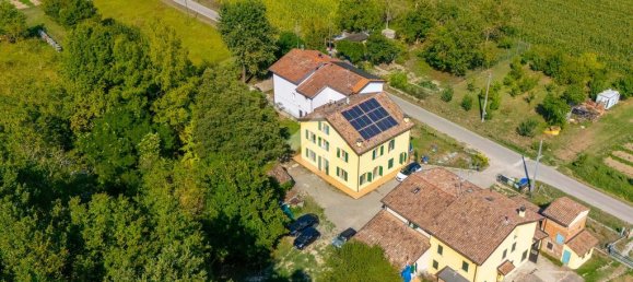 3 bedrooms House in Carpi, Italy No. 291870 15