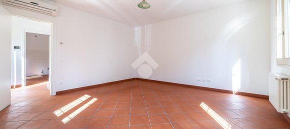 3 bedrooms House in Carpi, Italy No. 291870 5