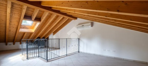 3 bedrooms House in Carpi, Italy No. 291870 13