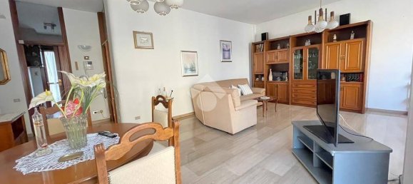 Квартира с 2 спальнями в Монца, Италия № 349821 6