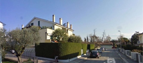 5 rooms Apartment in Stra, Italy No. 213497 2