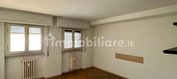 2 rooms Office in Florence, Italy No. 307728 10