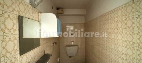 2 rooms Office in Florence, Italy No. 307728 11