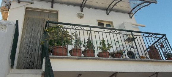 3 rooms House in Camposano, Italy No. 110000 2