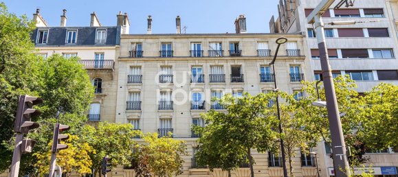2 bedrooms Apartment in Paris, France No. 298173 2