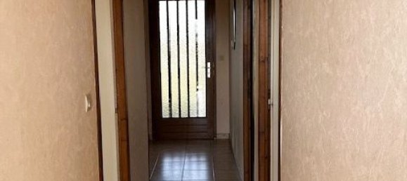 2 bedrooms House in Casteljaloux, France No. 100293 5