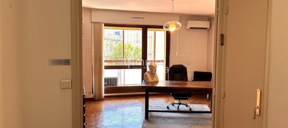 1 bedroom Apartment in Marseille, France No. 298435 5