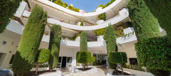 3 bedrooms Apartment in Marbella, Spain No. 240585 26