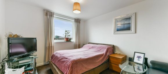 2 bedrooms Apartment in Feltham, United Kingdom No. 9845 8