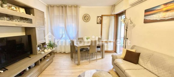 Квартира с 4 спальнями в Пистоя, Италия № 349020 2