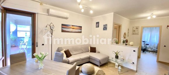 Квартира с 4 спальнями в Пистоя, Италия № 349020 3