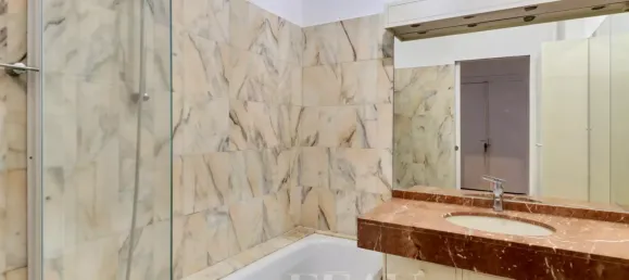 Квартира с 3 спальнями в Нёйи-сюр-Сен, Франция № 137882 7