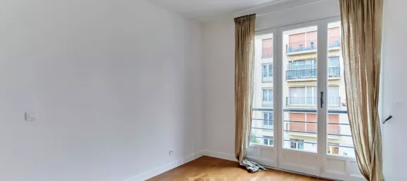 Квартира с 3 спальнями в Нёйи-сюр-Сен, Франция № 137882 12