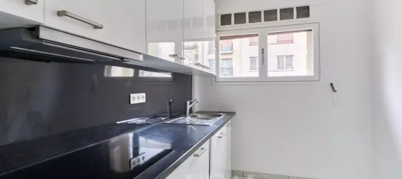 Квартира с 3 спальнями в Нёйи-сюр-Сен, Франция № 137882 6