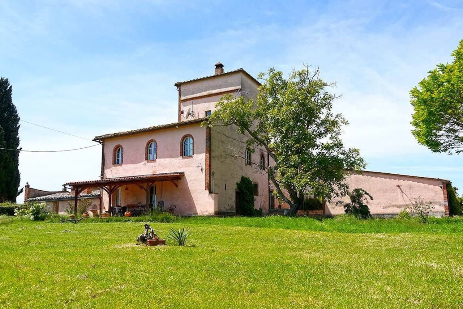 13 rooms House in Castelnuovo Berardenga, Italy No. 215448