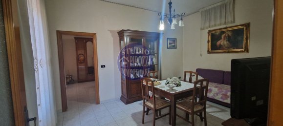 3 bedrooms Apartment in Giugliano in Campania, Italy No. 334769 5