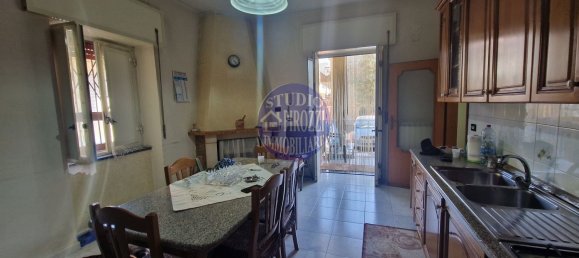 3 bedrooms Apartment in Giugliano in Campania, Italy No. 334769 2