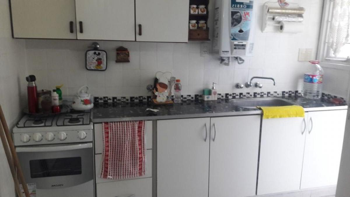 2 bedrooms House in Mar del Plata, Argentina No. 91270