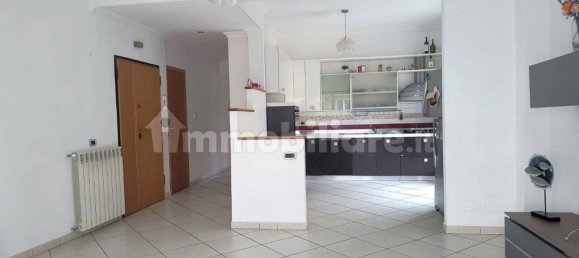 3 Schlafzimmer Wohnung in Latina, Italy, Nr. 285385 2
