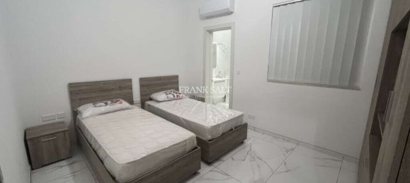 2 bedrooms Apartment in Zurrieq, Malta No. 8243 4